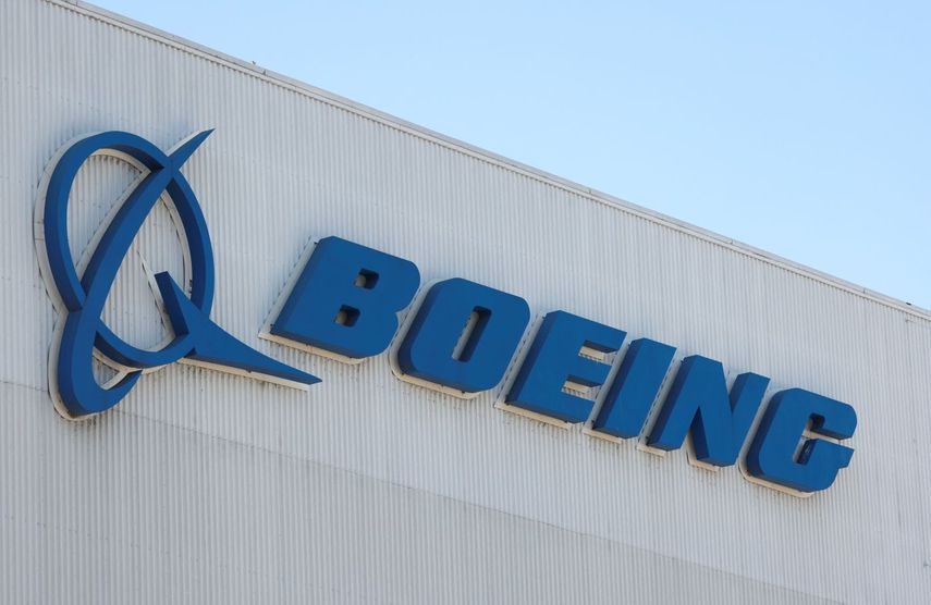 Logo del fabricante estadounidense de aviones Boeing.