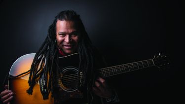 El cantautor cubano Amaury Guti&eacute;rrez.&nbsp;