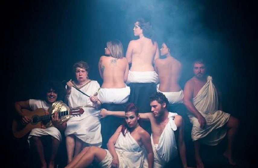 La comedia musical Huelga de sexo, escrita y dirigida por Yoshvani Medina.