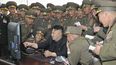 El líder de Corea del Norte, Kim Jong-un ha amenazado con iniciar una guerra nuclear. La mayoría del tiempo se hace acompañar por decenas de militares que lo siguen a todas partes