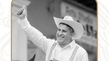 El alcalde mexicano Carlos Manzo recibió hasta seis disparos y fue trasladado aún con vida en una ambulancia al Hospital Fray Juan de San Miguel, donde murió el 1 de noviembre