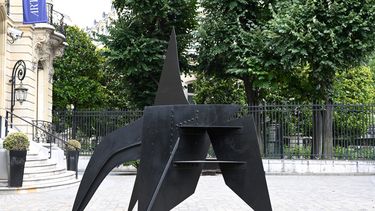 La escultura del artista estadounidense Alexander Calder que ser&aacute; subastada en Par&iacute;s.&nbsp;