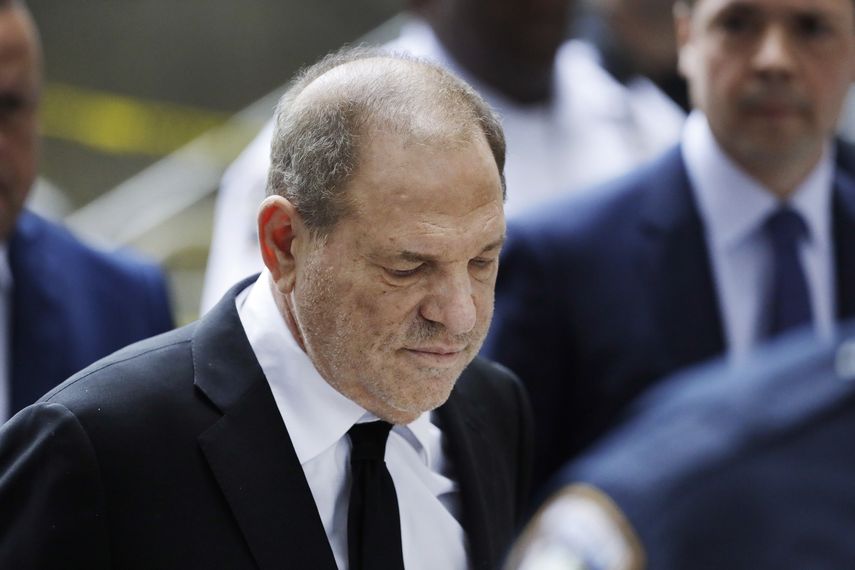 En esta foto del 26 de agosto del 2019, Harvey Weinstein llega a un tribunal en Nueva York.&nbsp;