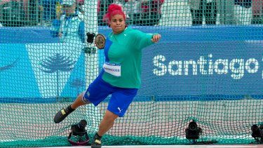 Izabela Rodrigues de Brasil compite en el lanzamiento de disco de los Juegos Panamericanos en Santiago, Chile, el lunes 30 de octubre de 2023.&nbsp;