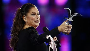 La cantante española Isabel Pantoja durante su presentación en el Festival Internacional de la Canción de Viña del Mar.&nbsp;