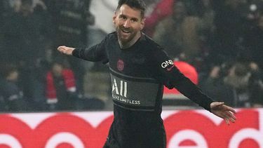 Lionel Messi festeja su primer gol en la Liga Francesa y el tercero del PSG, que venció a Nantes 3-1 en el estadio Parc-des-Princes, París, sábado 20 de noviembre de 2021.&nbsp;