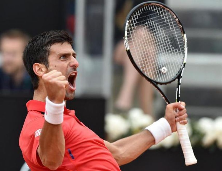 Novak Djokovic busca una nueva corona en Wimbledon. (ARCHIVO)