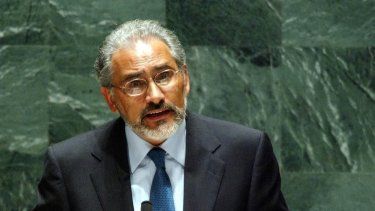 El expresidente de Bolivia Carlos Mesa Gisbert es uno de los principales líderes de la oposición al gobierno del presidente Luis Arce. En los últimos meses, ha sido uno de los más críticos de la gestión del gobierno, especialmente por la crisis económica y la falta de libertades.