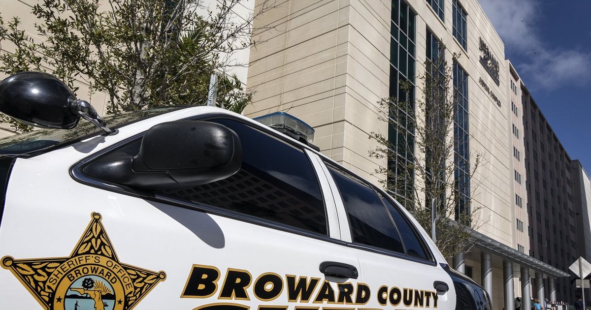 Mujer detenida tras balear a un hombre en la I-95