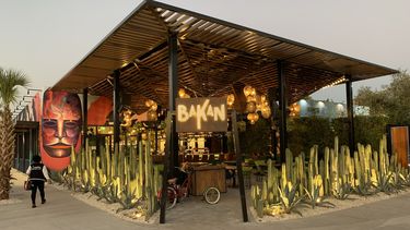 El restaurante Bakan celebra el Mes de la Herencia Hispana en Miami. 