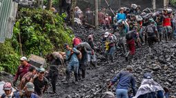 Colombia no cuenta con capacidad para ponerle fin a la minería ilegal en busca de oro Colombia no cuenta con capacidad para ponerle fin a la minería ilegal en busca de oro