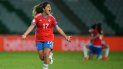 La defensora Javiera Toro, de Chile, festeja el triunfo sobre la Vinotinto de Venezuela en partido por el quinto lugar de la Copa América Femenina, en Armenia, Colombia, el domingo 24 de julio de 2022. 