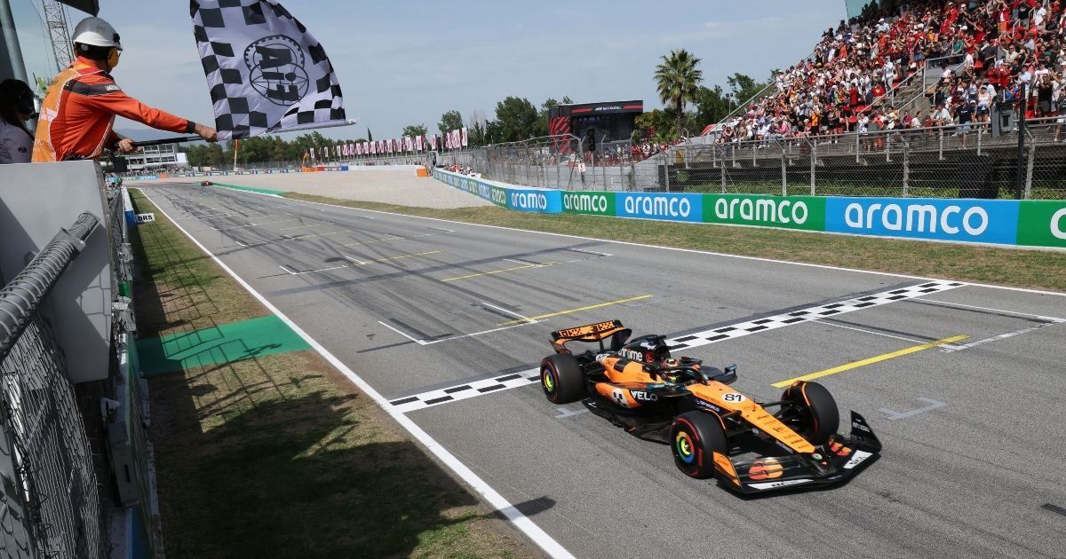 Piastri triunfa en doblete de McLaren en Montmeló y refuerza su liderato
