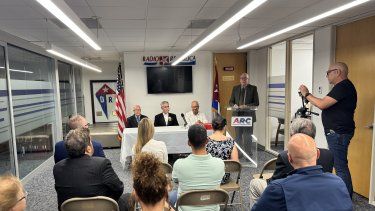 Presentación del libro El vuelo final: La Reina del Aire, de Jesús Romero.
