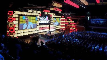 Sean Rad, creador de Tinder, la popular aplicación de citas, durante su charla en la Web Summit