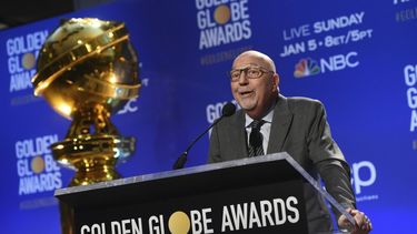 Lorenzo Soria habla en las nominaciones para la 77 entrega anual de los Globos de Oro el 9 de diciembre de 2019, en Beverly Hills, California Soria, presidente de la Asociaci&oacute;n de Prensa Extranjera de Hollywood y ex editor del semanario italiano LEspresso, falleci&oacute; el viernes.&nbsp;