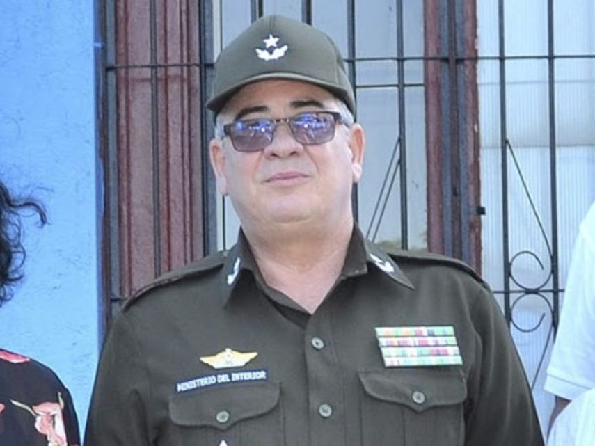 Ll general Lázaro Alberto Álvarez Casas, ministro del Interior de Cuba.