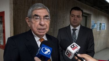 El gobierno de Donald Trump canceló la visa estadounidense del expresidente costarricense y Premio Nobel de la Paz, Óscar Arias, el 1 de abril de 2025, según un allegado político de Arias.&nbsp;
