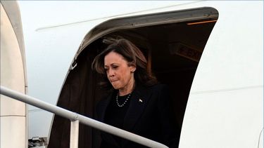 Kamala Harris al arribar al aeropuerto LaGuardia, en Nueva York. &nbsp;