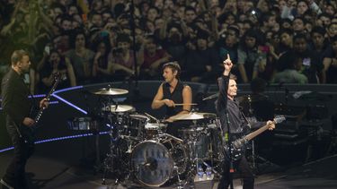 El vocalista, guitarrista y teclista: En algún punto tienes que encontrar los límites de lo que puedes hacer en un espectáculo de&nbsp;rock. Nadie más está haciendo esto en el mundo de la música de guitarras.&nbsp;