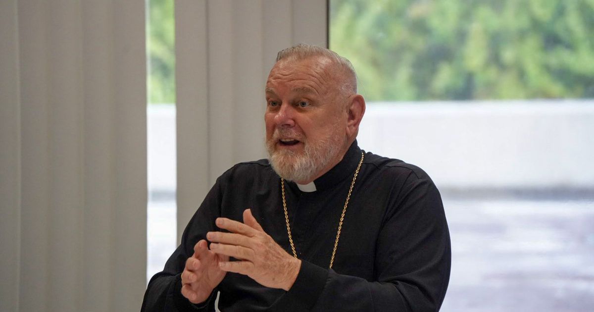 Arzobispo de Miami presenta renuncia al Papa, su futuro depende de la decisión del Vaticano