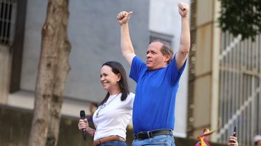Juan Pablo Guanipa, con María Corina Machado, en 2024&nbsp;
