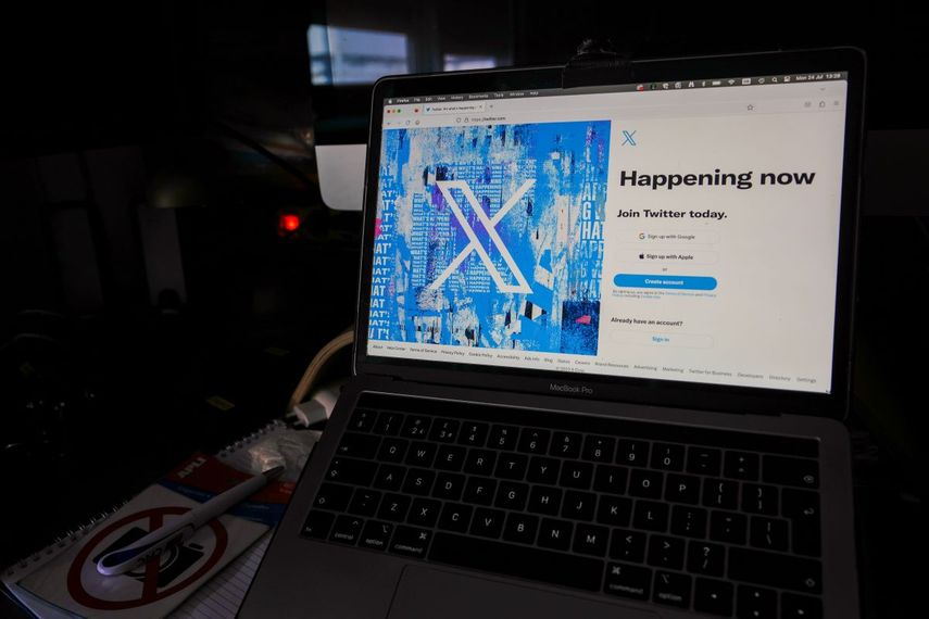 Foto de una laptop con el sitio web de la red social X, en Belgrado, el 24 de julio del 2023.&nbsp;