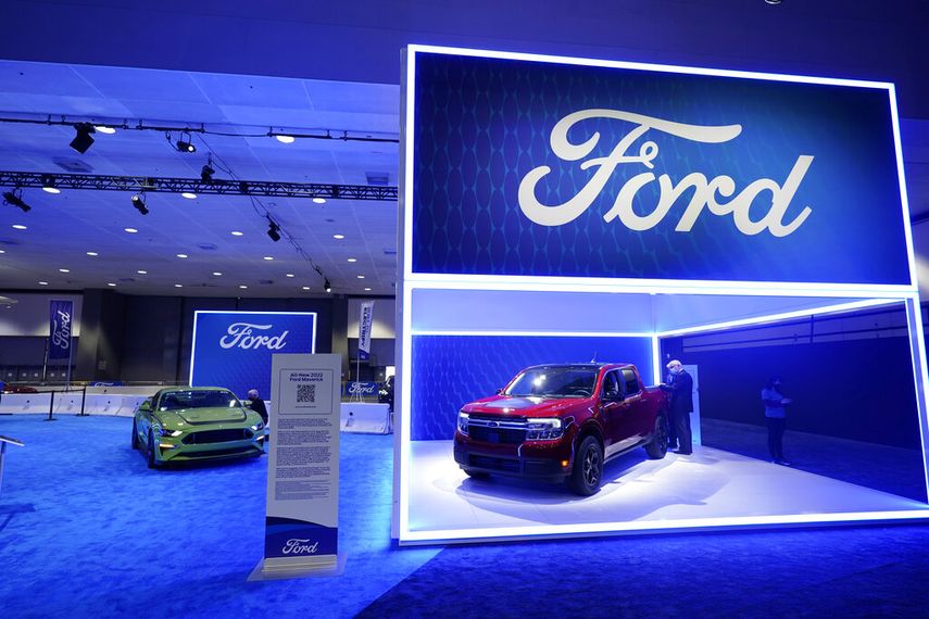 Vehículos de la marca Ford son exhibidos en el Auto Show de Los Ángeles. &nbsp;