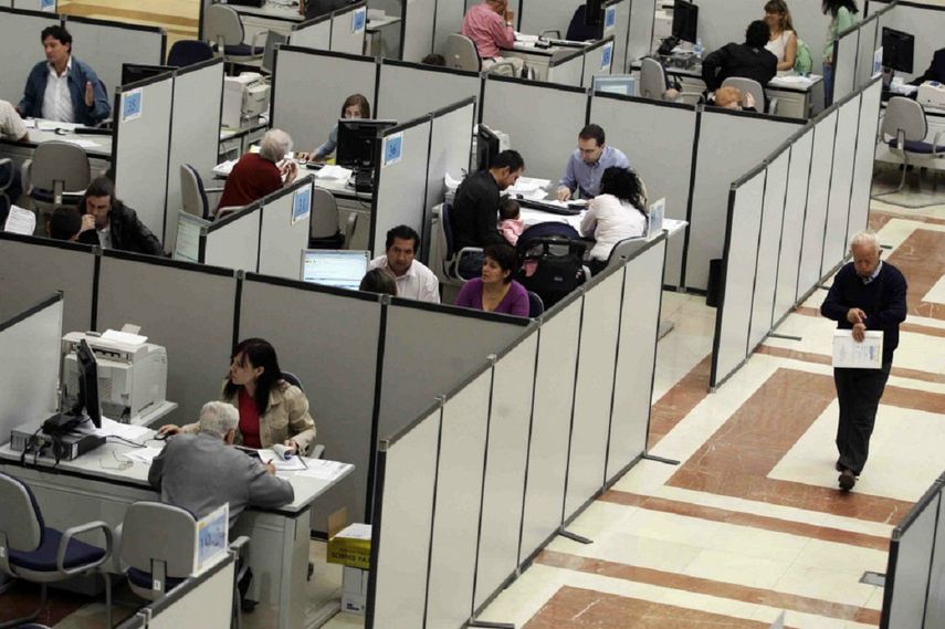 Solo en 2016 fueron expulsados más de 400 trabajadores públicos por corrupción