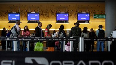 Se estima que el aeropuerto El Dorado de Bogotá recibirá el mayor número de ingresos de visitantes internacionales al país, estimado en 57 %, por la visita del sumo pontífice.