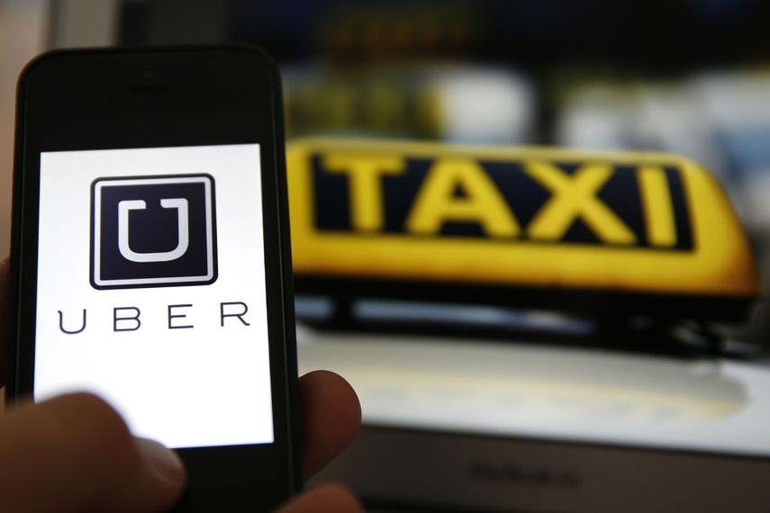 La agencia reguladora permite a compañías como Uber y Lyft llevar a cabo sus operaciones en el Estado Dorado siempre y cuando proporcionen información relativa a éstas y cumplan así la ley estatal vigente desde 2013 (CORTESÍA)