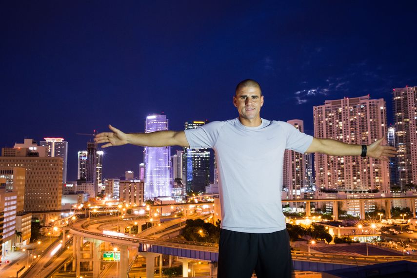 Con mucha imaginación, Frankie Ruiz y su esquipo encontraron la fórmula para realizar un evento virtual-real, con ejercicio y sudor.&nbsp;