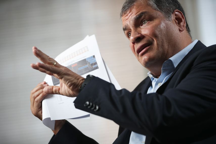 El expresidente ecuatoriano Rafael Correa en entrevista con The Associated Press en Bruselas, el 10 de octubre de 2019.
