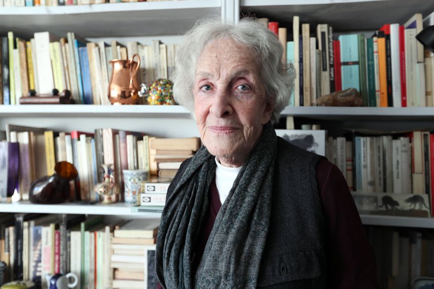La poeta uruguaya ganó el Premio Cervantes 2018 por su lenguaje, uno de los más destacados y reconocidos de la poesía y por tener una trayectoria de primer orden