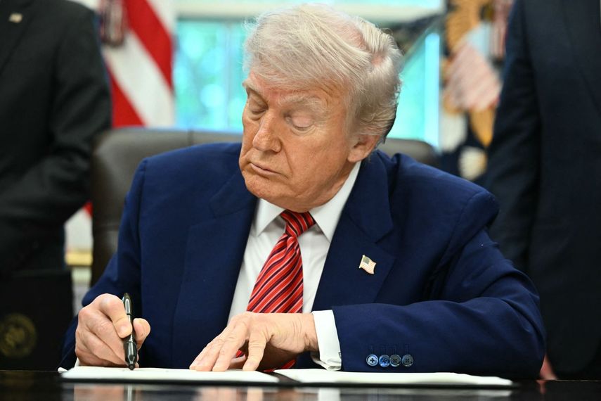 El presidente de Estados Unidos Donald J. Trump firma cuatro decretos sobre energía nuclear.