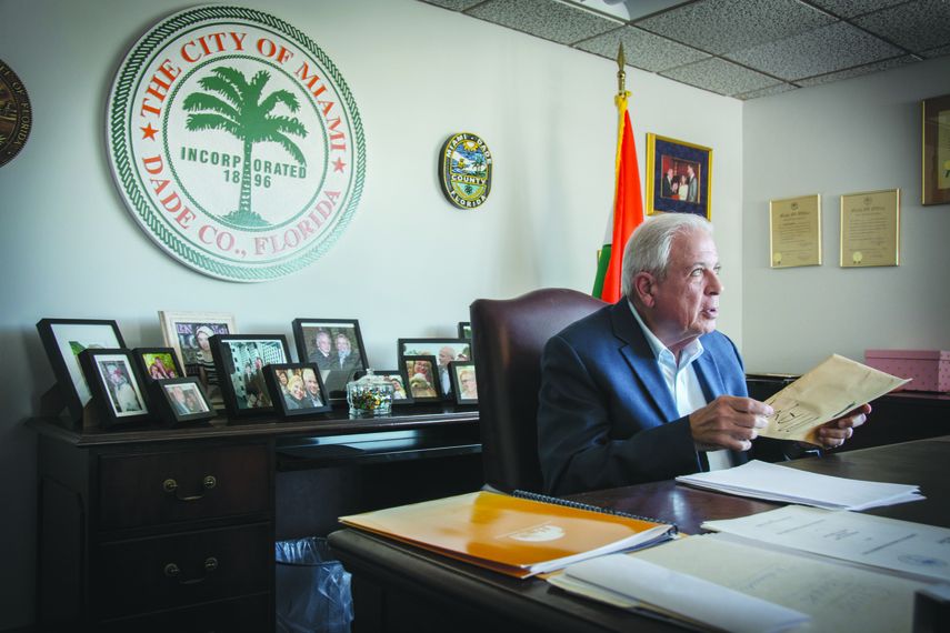 Tomás Regalado fue electo alcalde por primera vez en 2009.&nbsp;