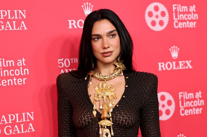Dua Lipa asiste a la 50.ª Gala de los Premios Chaplin el 28 de abril de 2025 en la ciudad de Nueva York.