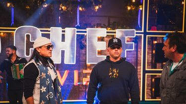 Elvis Crespo y El Blachy durante ensayos para la Gran Final de Top Chef VIP.