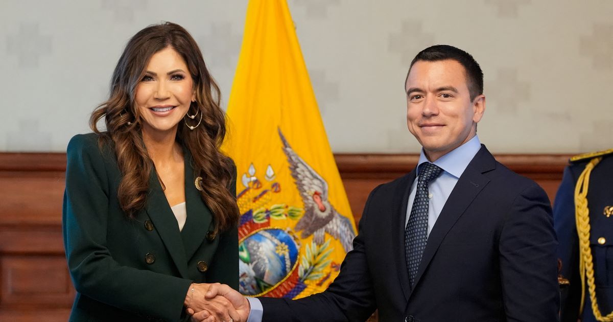 EEUU y Ecuador firman acuerdo de colaboración en materia de seguridad