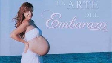 El arte del embarazo destaca por su material de alta calidad, e incluye un lujoso estuche que viene acompañado de dos marcos para incorporar fotos al interior de sus páginas. (CORTESÍA)