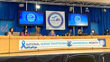 Junta de escuelas públicas del condado Miami-Dade.&nbsp;