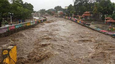 El huracan Nate&nbsp;dejará hasta el viernes acumulaciones de lluvia de hasta 20 pulgadas (762 milímetros) en&nbsp;Nicaragua