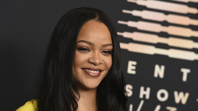 Rihanna asiste a un evento para su línea de lencería Savage X Fenty en el Hotel Westin Bonaventure en Los Angeles el 28 de agosto de 2021.&nbsp;