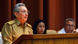 Raúl&nbsp;Castro habla durante la sesión extraordinaria del Parlamento cubano el jueves 1 de junio de 2017, en el Palacio de Convenciones de la Habana, Cuba.&nbsp;