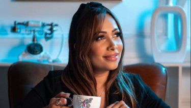 La artista plástica venezolana Analia Esaa.