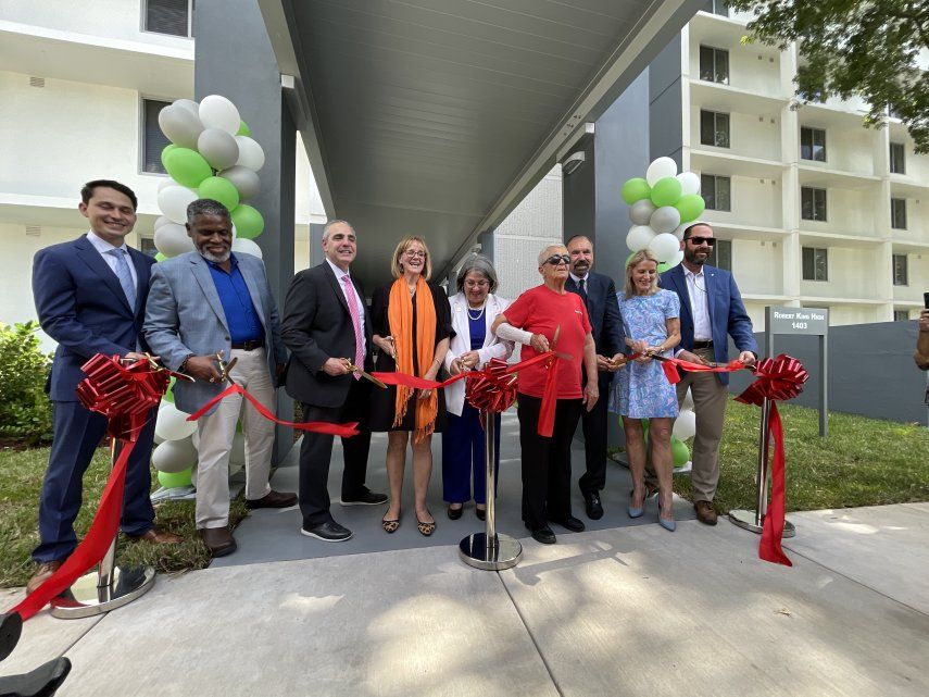 Inauguran viviendas asequibles en Miami-Dade.