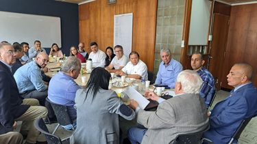 La Plataforma Unitaria se reunió con el gobernador Manuel Rosales, candidato presidencial por el partido Un Nuevo Tiempo.