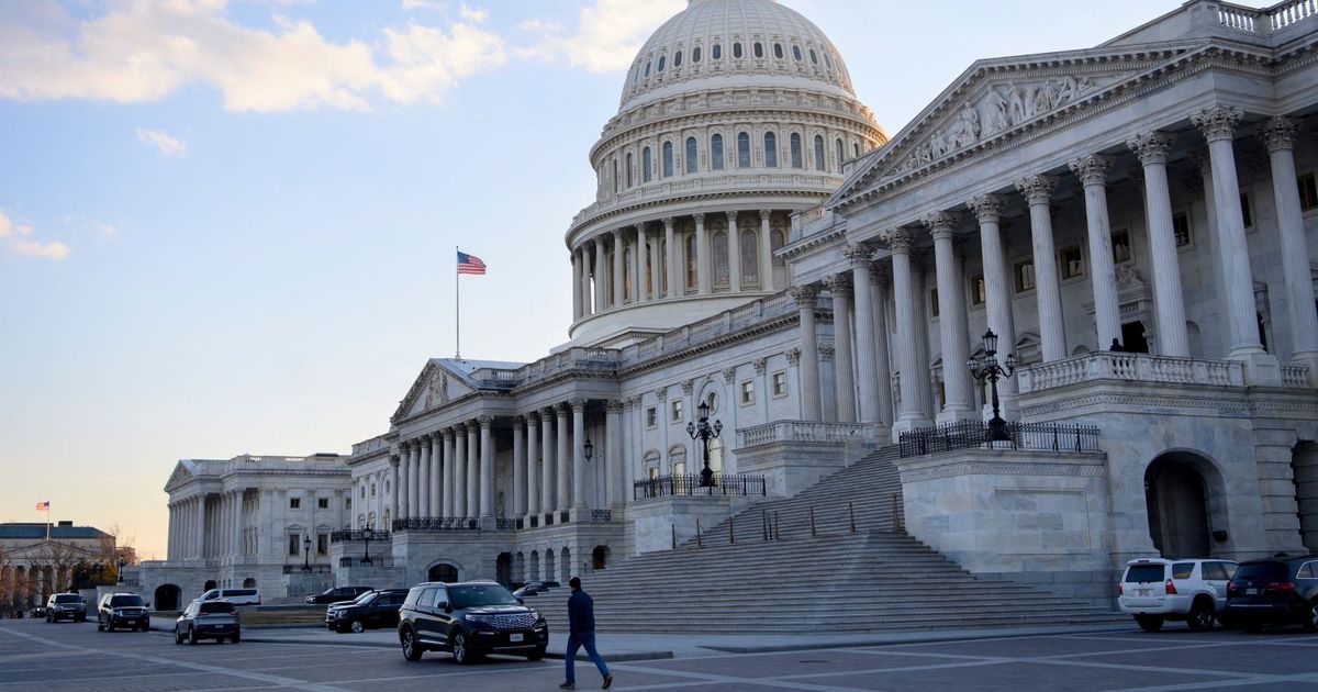 Cámara de Representantes aprueba la resolución presupuestaria de Trump