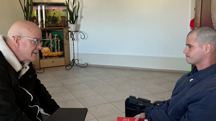 Orlando Gutiérrez-Boronat habla con un cubano arrestado tras combatir del lado de las fuerzas rusas contra Ucrania. Orlando Gutiérrez-Boronat habla con un cubano arrestado tras combatir del lado de las fuerzas rusas contra Ucrania.