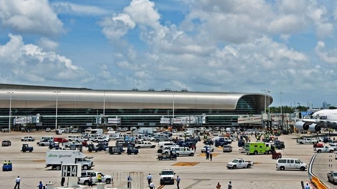 Los detectives del Departamento de Policía del condado investigan en estos momentos la muerte de los dos hombres